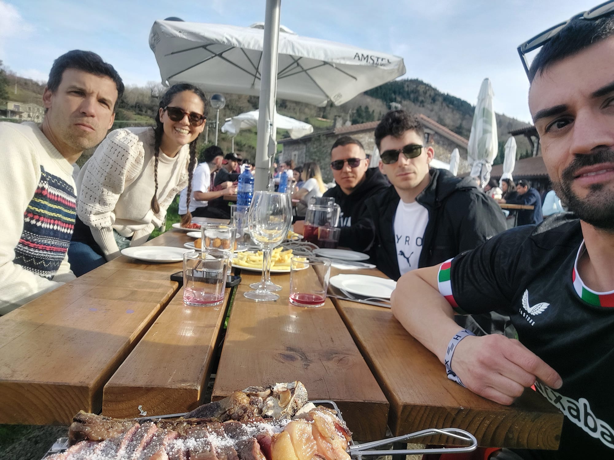 Comida en un asador de las afueras de Bilbao