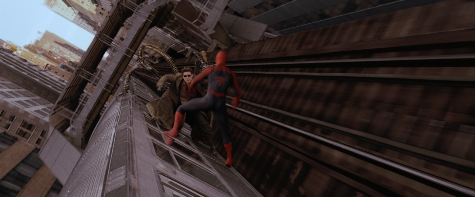 Spider-Man y Dr. Octopus luchando en la parte lateral del tren